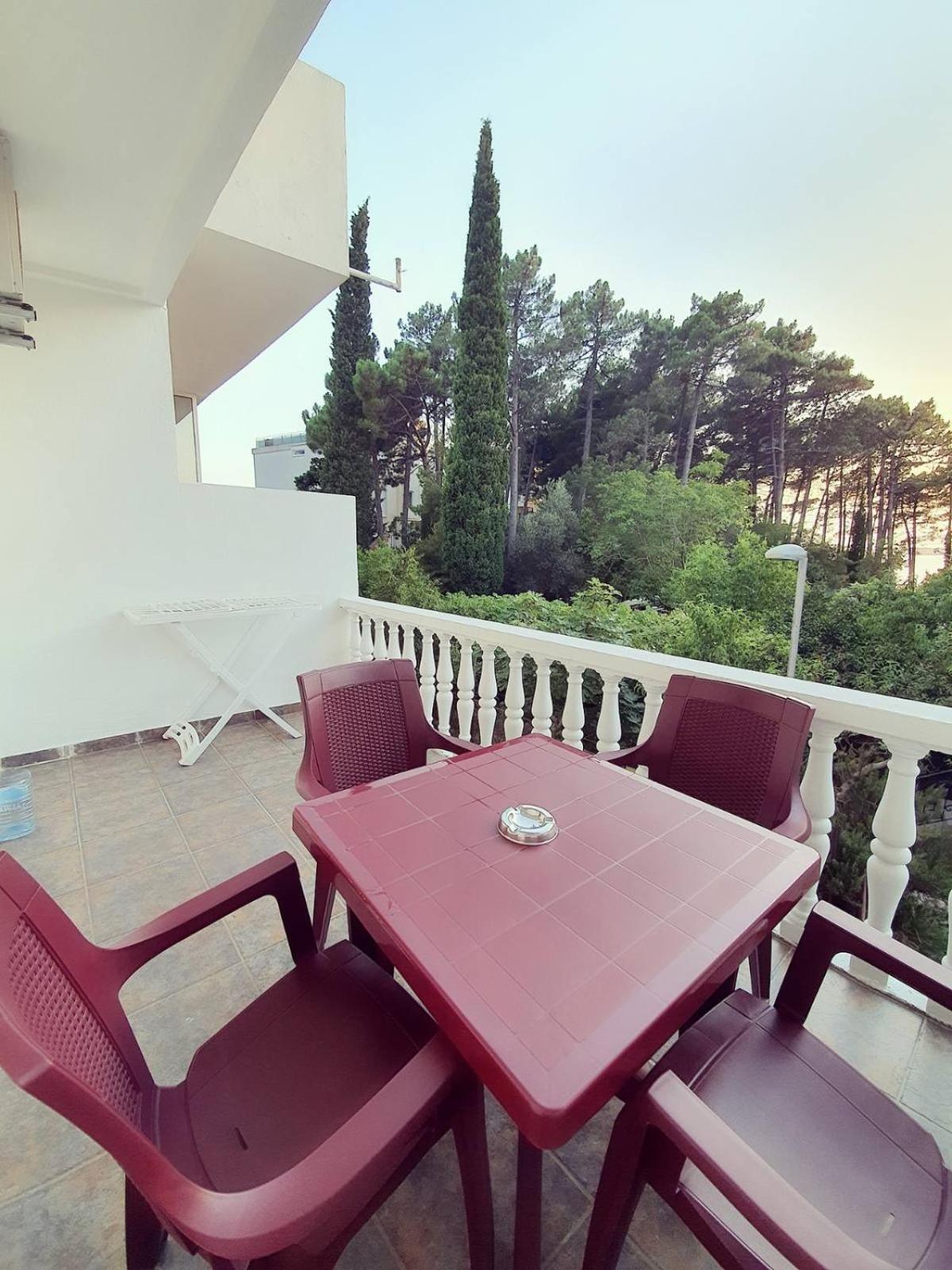 Apartments Adriatic Свети-Стефан Экстерьер фото