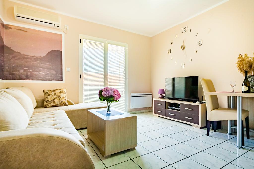 Apartments Adriatic Свети-Стефан Экстерьер фото