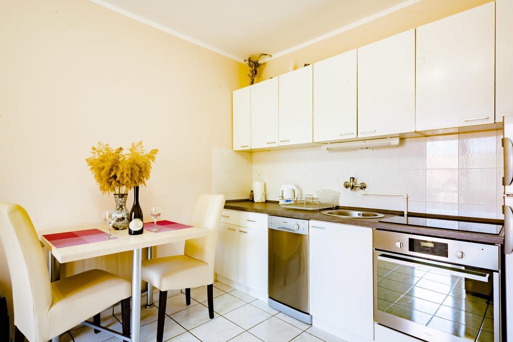 Apartments Adriatic Свети-Стефан Экстерьер фото
