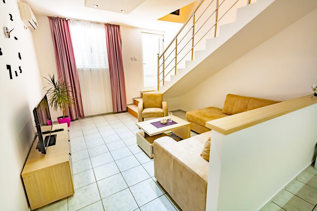 Apartments Adriatic Свети-Стефан Экстерьер фото