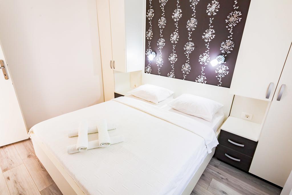 Apartments Adriatic Свети-Стефан Экстерьер фото